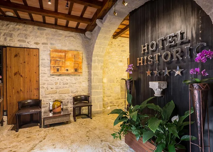 Historic Hotel Girona