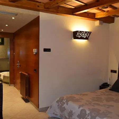 מלון Historic ז'ירונה