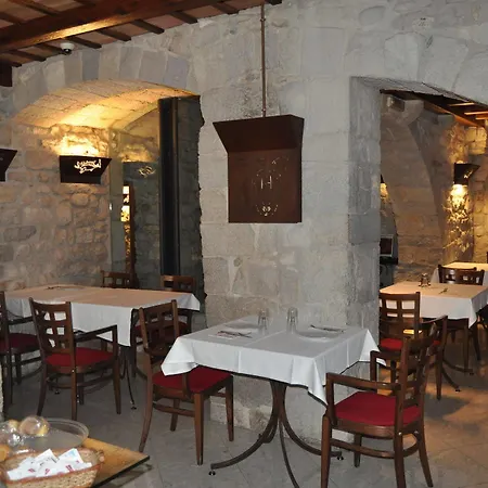 מלון Historic ז'ירונה